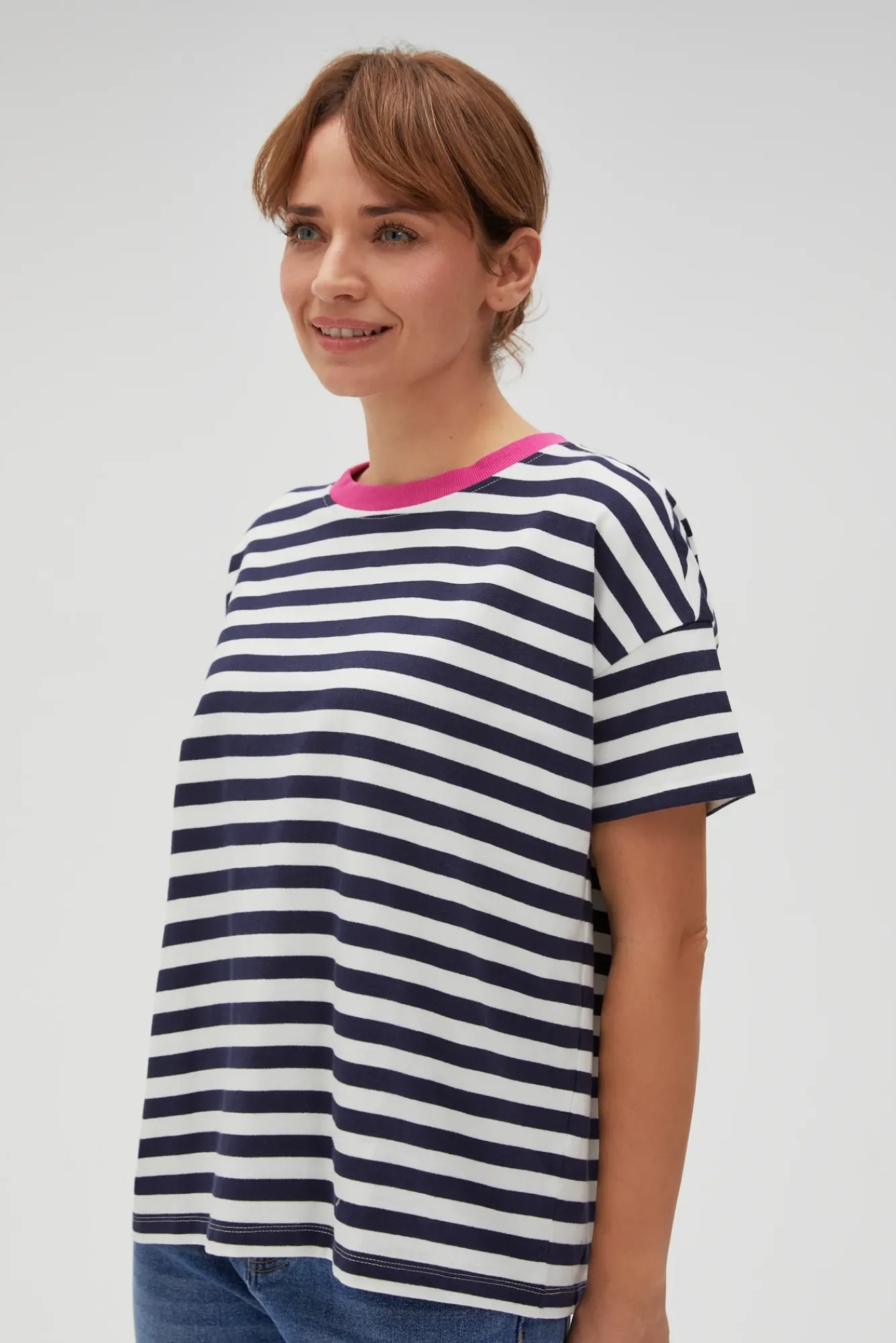 Bluzy Wiosenne|Bluzy Damskie Bawełniane>Moodo Bawełniana bluza w paski z krótkimi rękawami granatowa