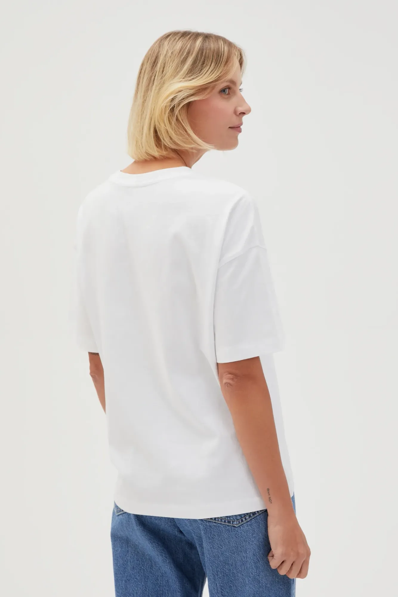 Bluzki Biale|Bluzki Bawełniane>Moodo Bawełniany biały t-shirt z napisem