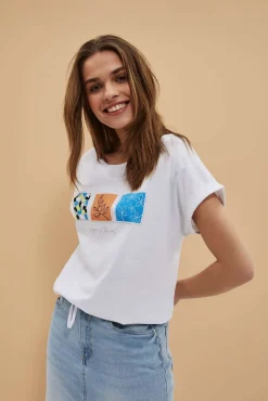 Bluzki Biale|Bluzki Z Krótkim Rękawem>Moodo Bawełniany t-shirt z roślinnym nadrukiem i okrągłym dekoltem biały