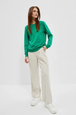 Bluzy Wiosenne|Bluzy Damskie Krótkie>Moodo Bluza z dekoltem na plecach zielona