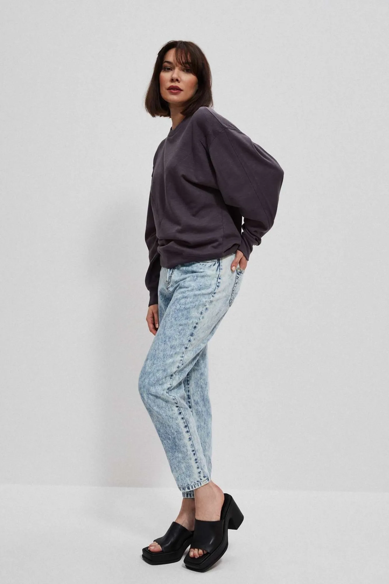 Bluzy Damskie Bez Kaptura|Bluzy Damskie Oversize>Moodo Bluza z dresowej dzianiny