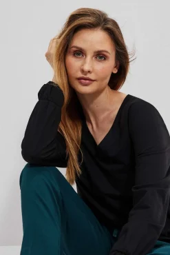 Bluzy Damskie Czarne|Bluzy Zimowe>Moodo Bluza z długimi rękawami i dekoltem V czarna