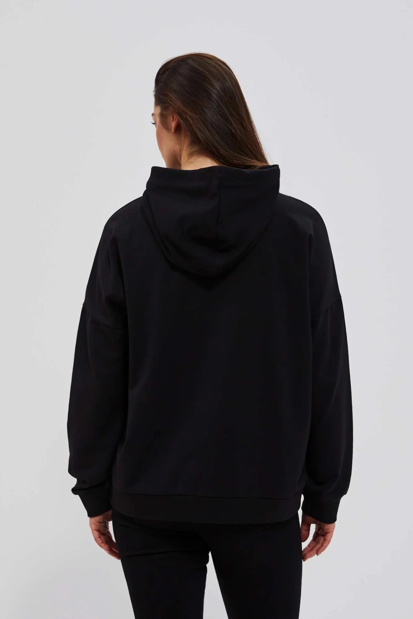 Bluzy Damskie Czarne|Bluzy Wiosenne>Moodo Bluza z kapturem i ozdobnym napisem czarna