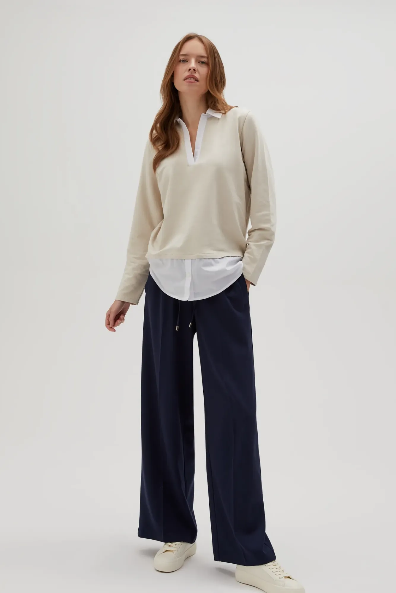 Bluzy Damskie Bawełniane|Bluzy Damskie Eleganckie>Moodo Bluza z kołnierzykiem beżowa