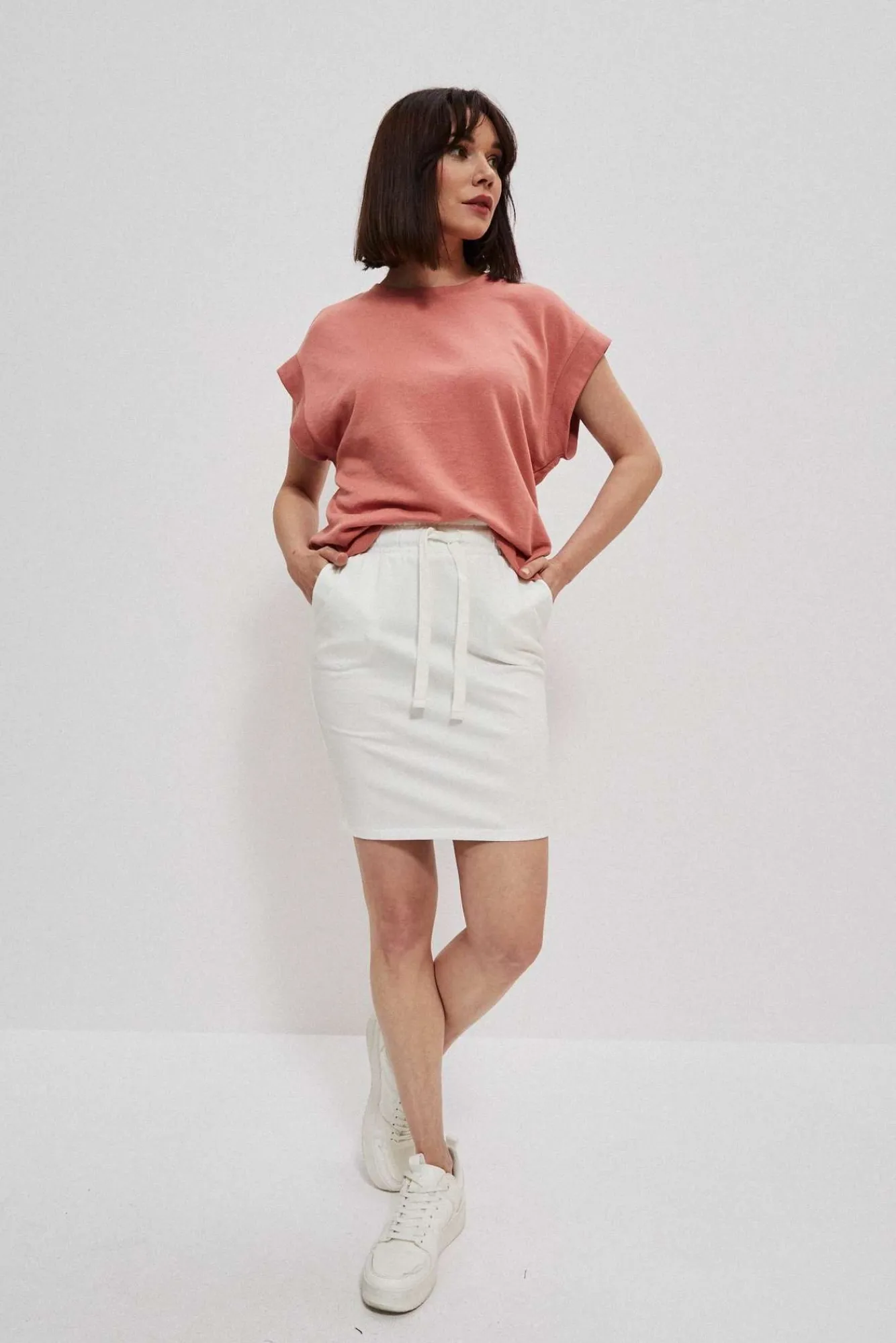Bluzy Wiosenne|Bluzy Damskie Bez Kaptura>Moodo Bluza z krótkim rękawem ceglasta