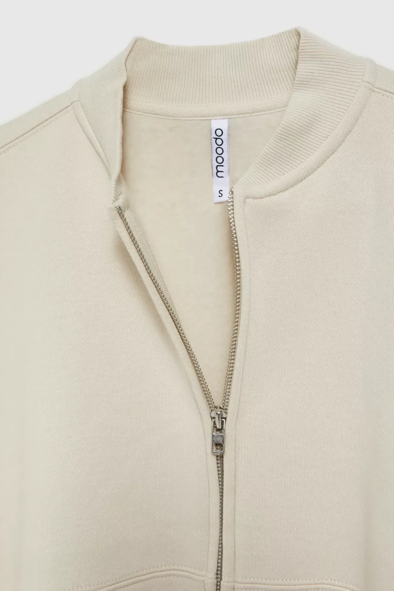 Bluzy Wiosenne|Bluzy Damskie Bez Kaptura>Moodo Bluza zapinana na zamek bez kaptura beżowa