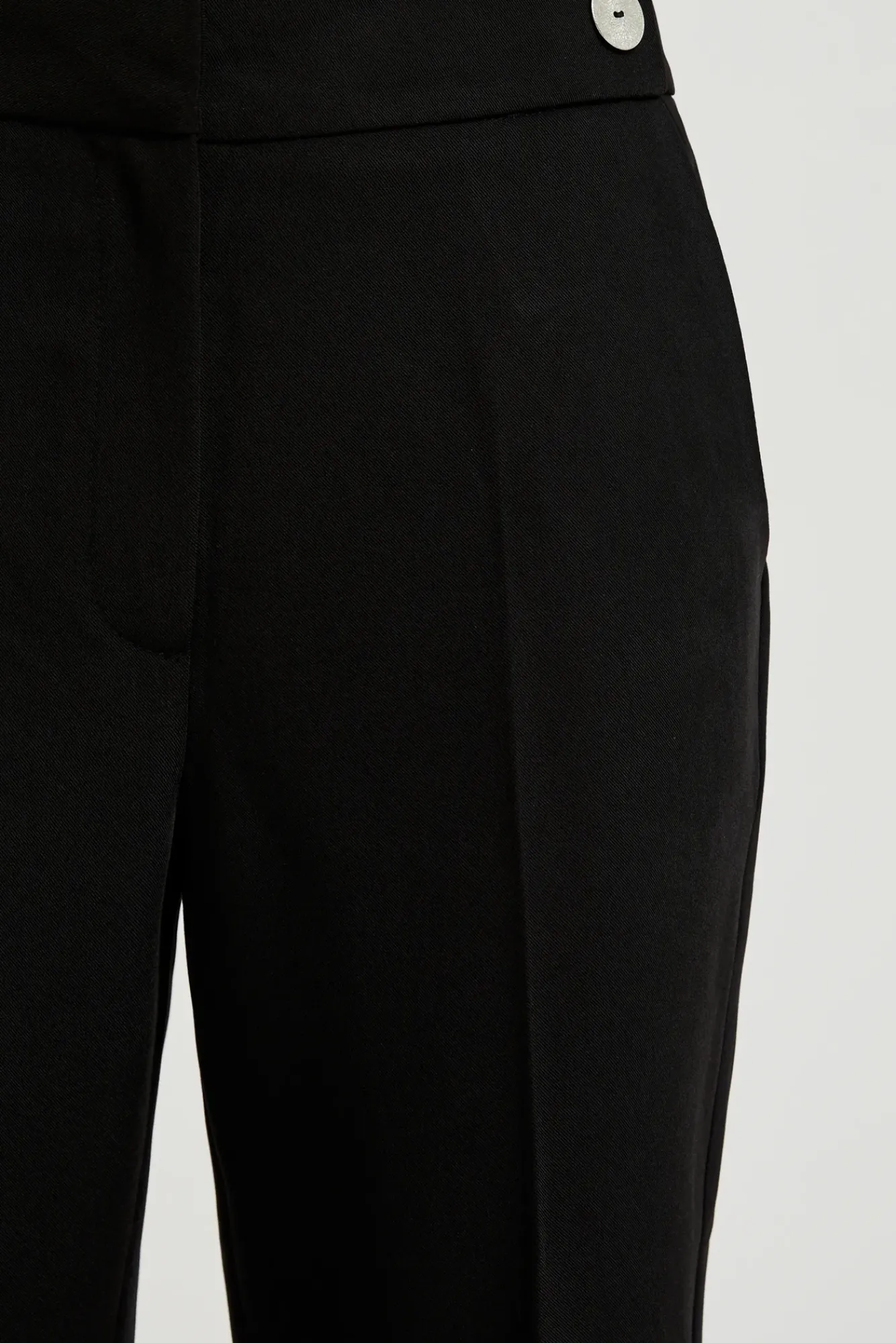 Spodnie Czarne|Spodnie Eleganckie>Moodo Eleganckie spodnie ze zwężanymi nogawkami czarne