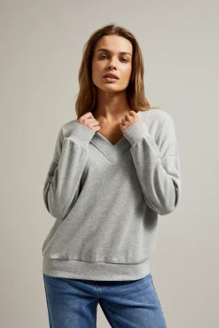 Bluzy Damskie Bez Kaptura|Bluzy Damskie Oversize>Moodo Gładka bluza z dekoltem w serek szara