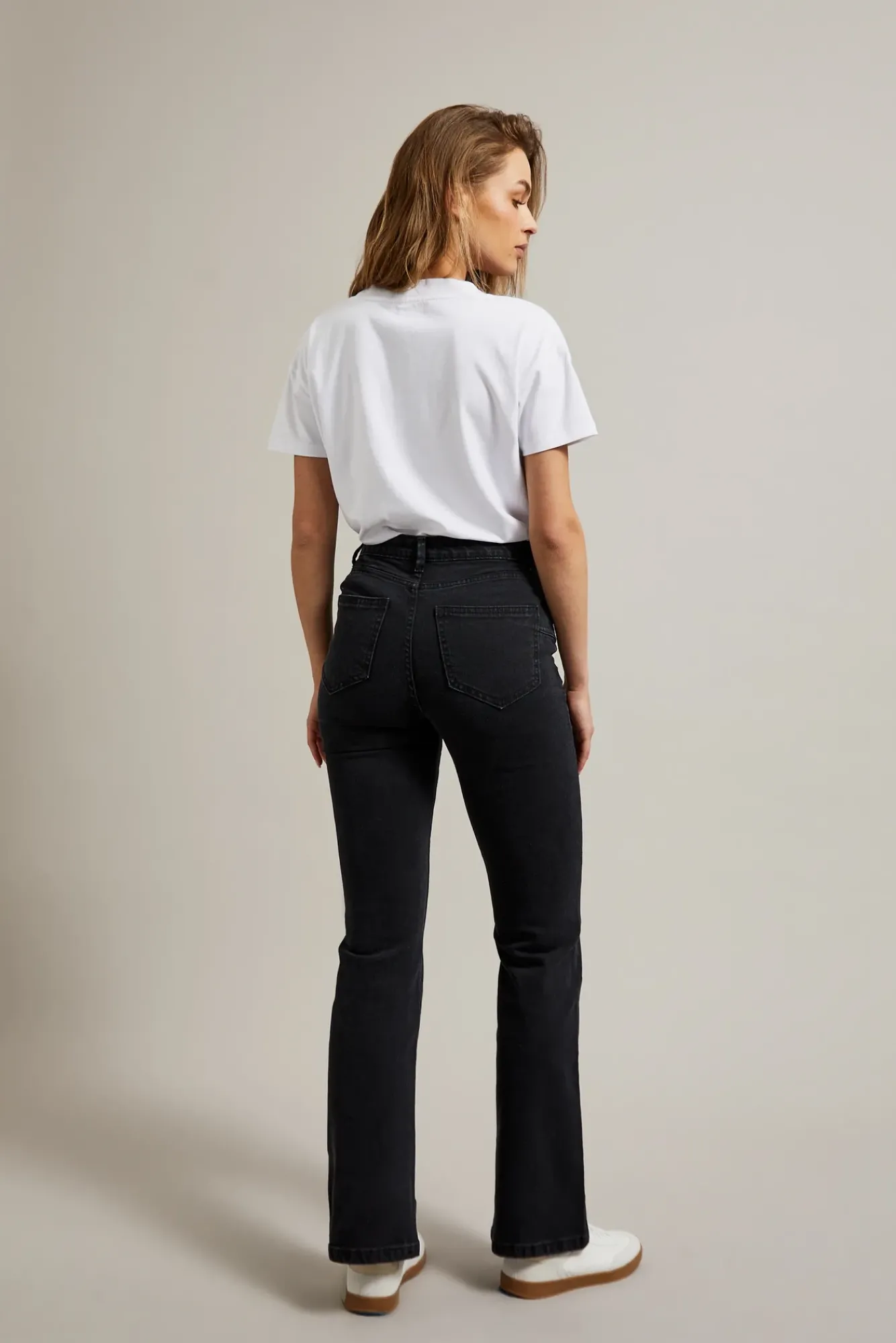 Jeansy Dzwony|Jeansy Z Wysokim Stanem>Moodo Gładkie jeansy bootcut czarne