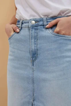 Spódnice Casual|Spódnice Na Wiosnę>Moodo Jeansowa spódnica z rozcięciem z przodu niebieska