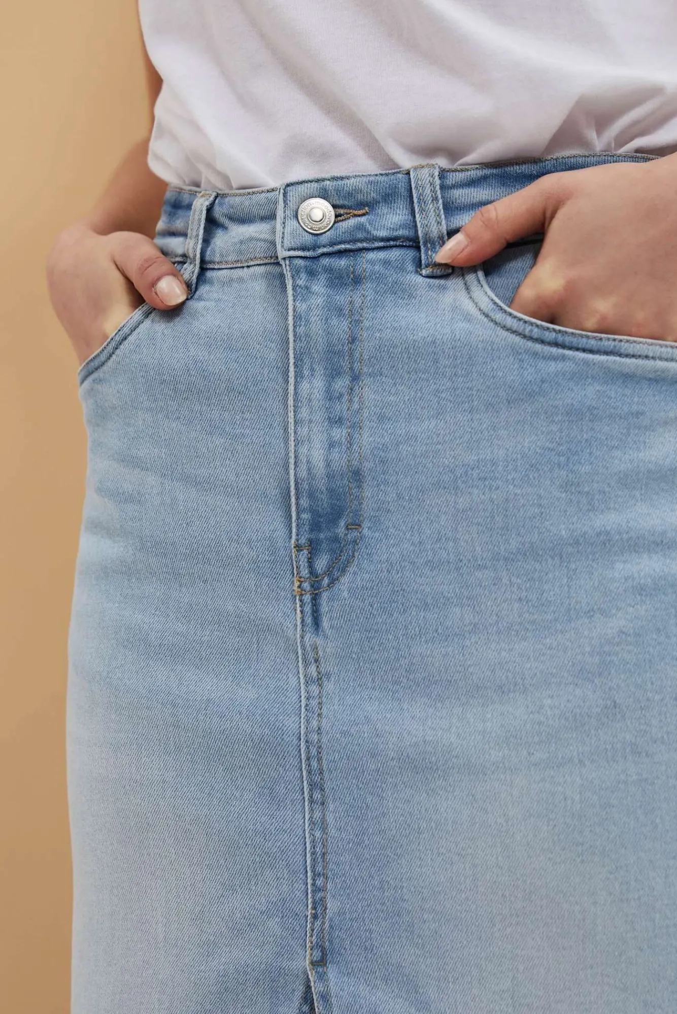 Spódnice Casual|Spódnice Na Wiosnę>Moodo Jeansowa spódnica z rozcięciem z przodu niebieska