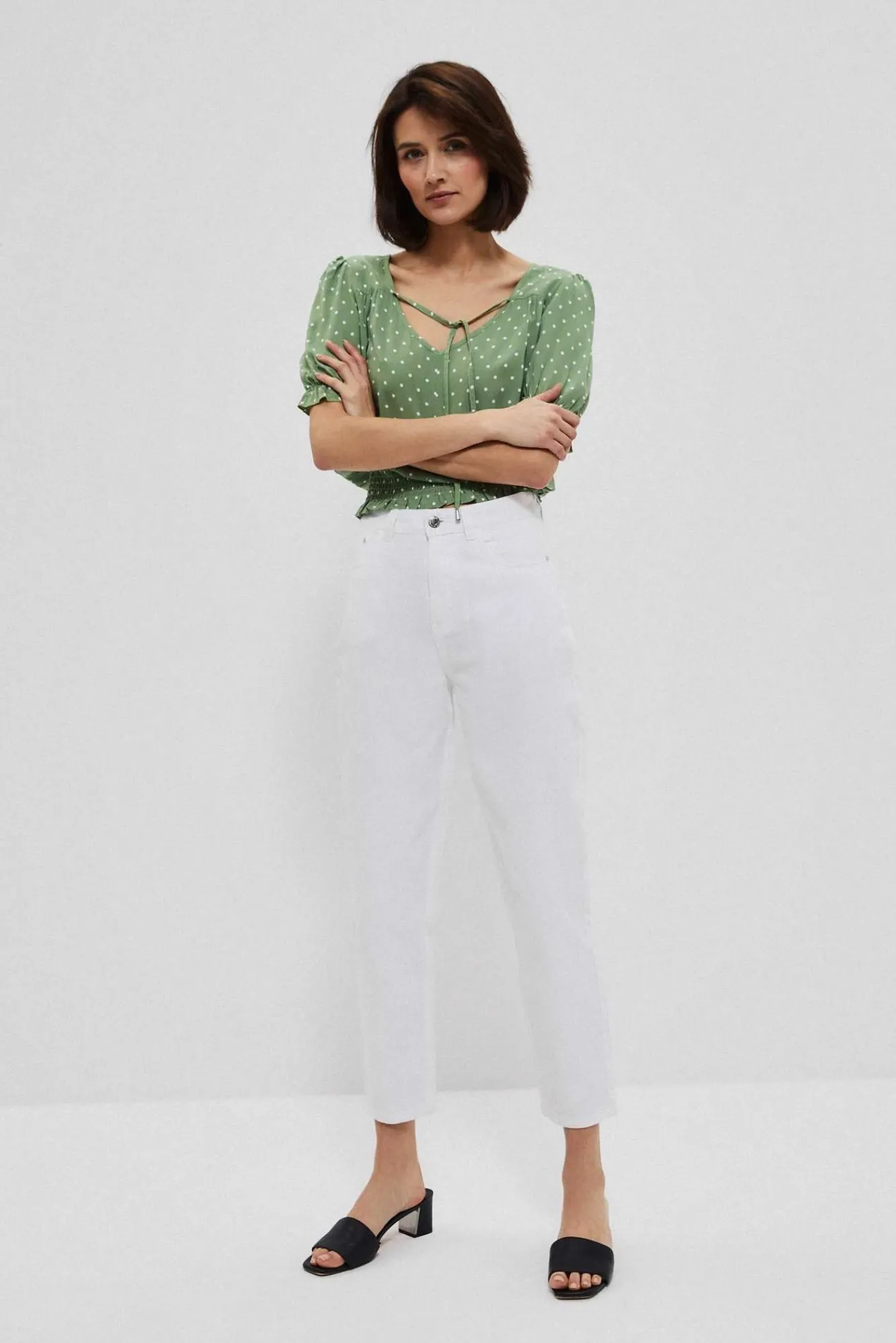 Jeansy Mom Fit|Jeansy Z Wysokim Stanem>Moodo Jeansy białe mom fit
