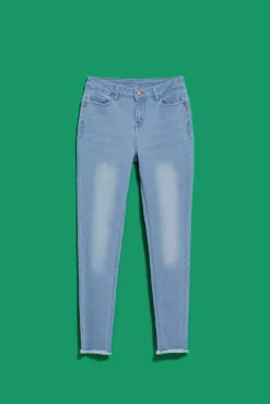 Jeansy Proste|Jeansy Push Up><noscript><img data-lazyloaded=