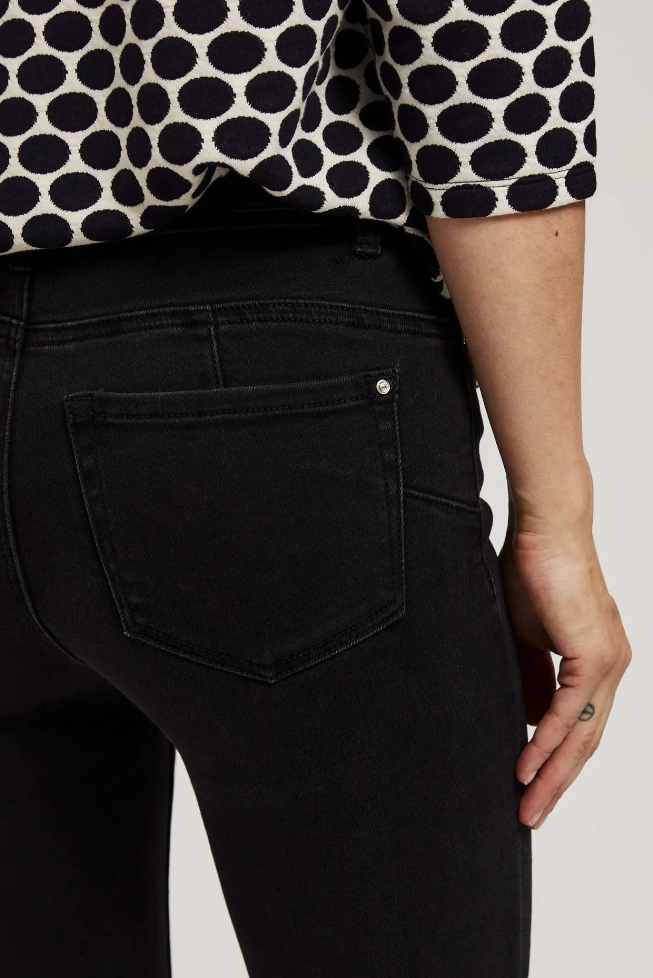 Jeansy Rurki|Jeansy Push Up>Moodo Jeansy rurki z efektem push up czarne