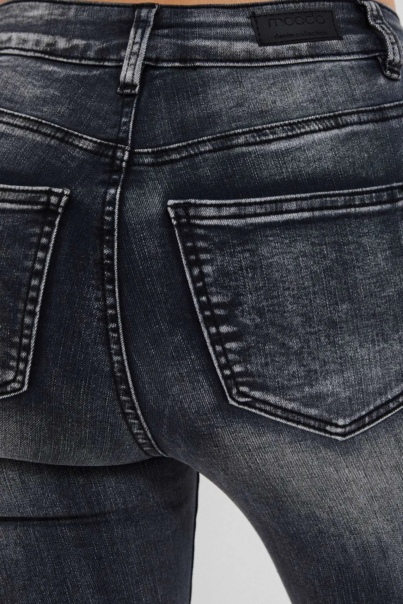 Jeansy Rurki|Jeansy Skinny>Moodo Jeansy skinny medium waist z przetarciami grafitowe