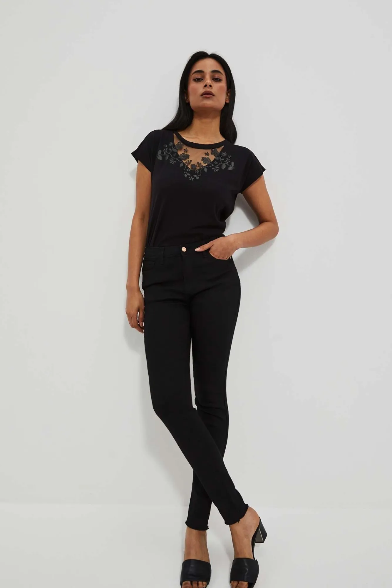 Jeansy Rurki|Jeansy Push Up>Moodo Jeansy skinny z postrzępionymi nogawkami push up czarne