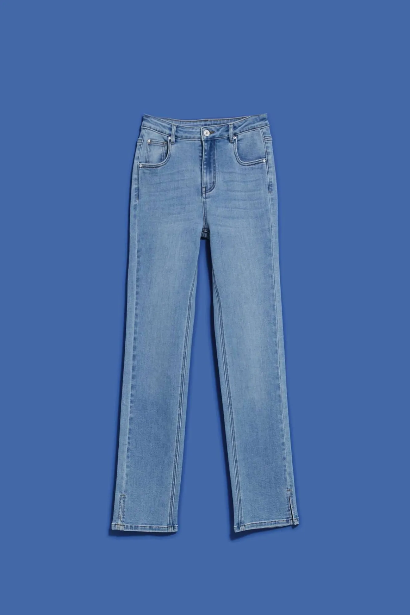 Jeansy Proste|Jeansy Regular Fit>Moodo Jeansy z rozcięta nogawką