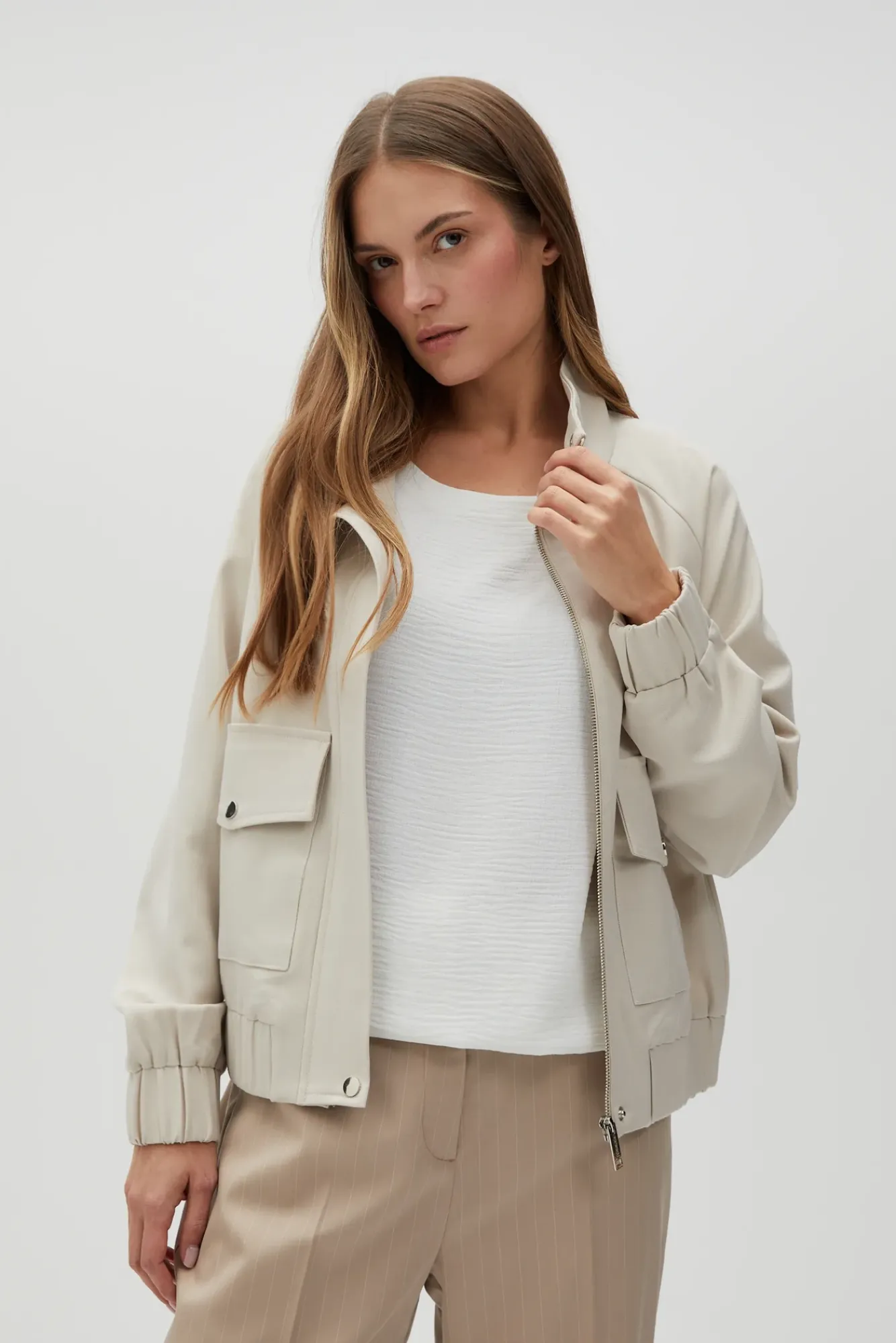 Kurtki Oversize|Kurtki Wiosenne>Moodo Kurtka z dużymi kieszeniami beżowa