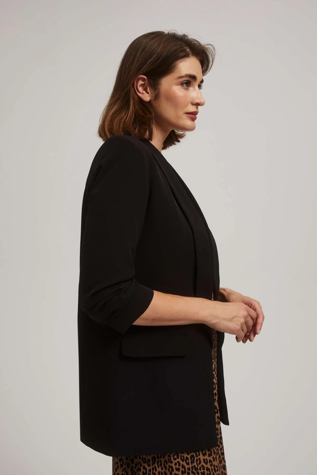 Marynarki Damskie Czarne|Eleganckie Marynarki Damskie>Moodo Marynarka z rękawami 3/4