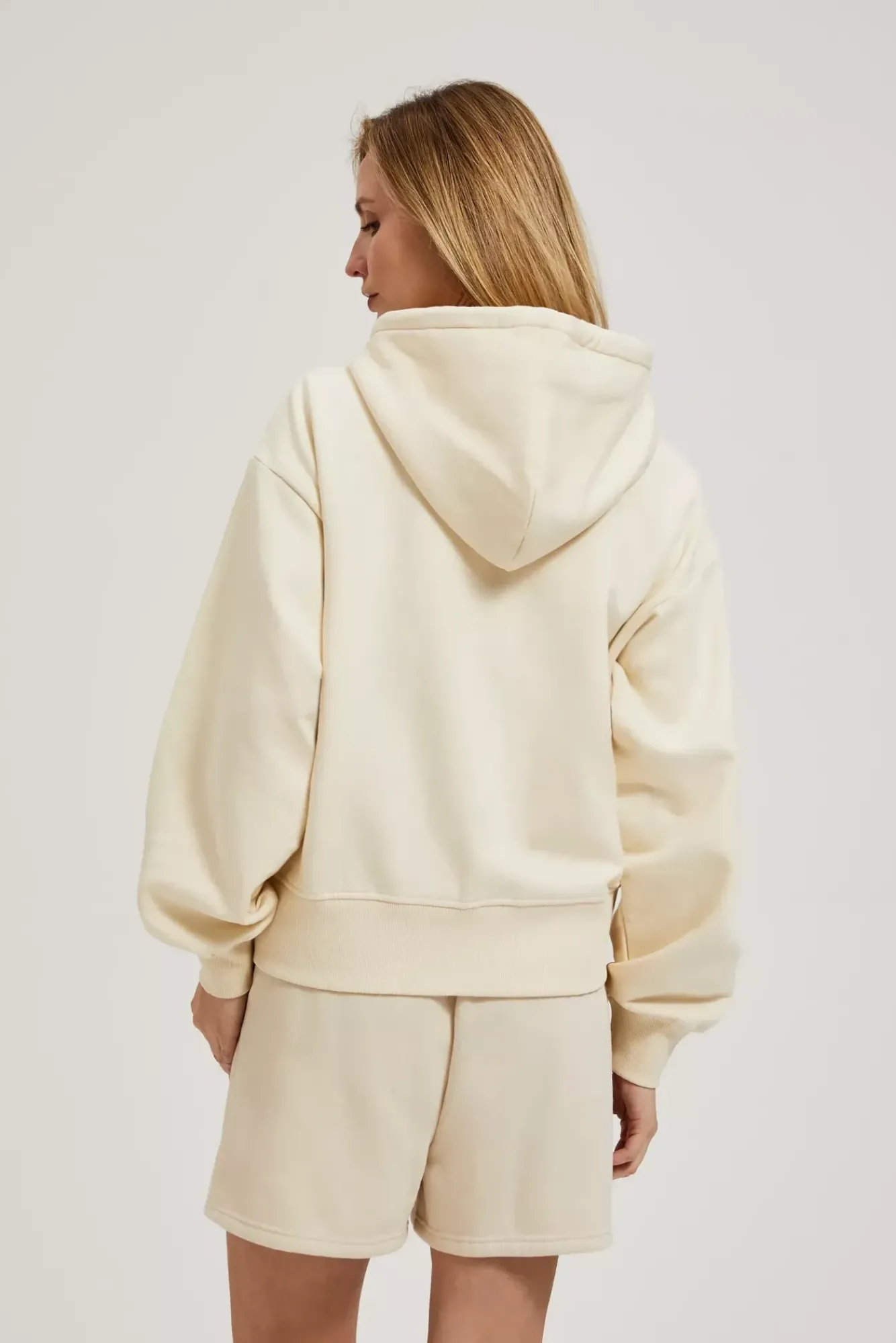 Bluzy Wiosenne|Bluzy Damskie Oversize>Moodo Rozpinana bluza z kapturem i bufiastymi rękawami beżowa