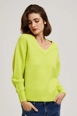 Swetry Zielone|Swetry Casual>Moodo Sweter z dekoltem w serek limonkowy