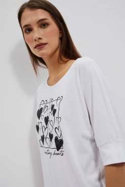 Bluzki Biale|Bluzki Bawełniane>Moodo T-shirt z nadrukowanymi sercami biały