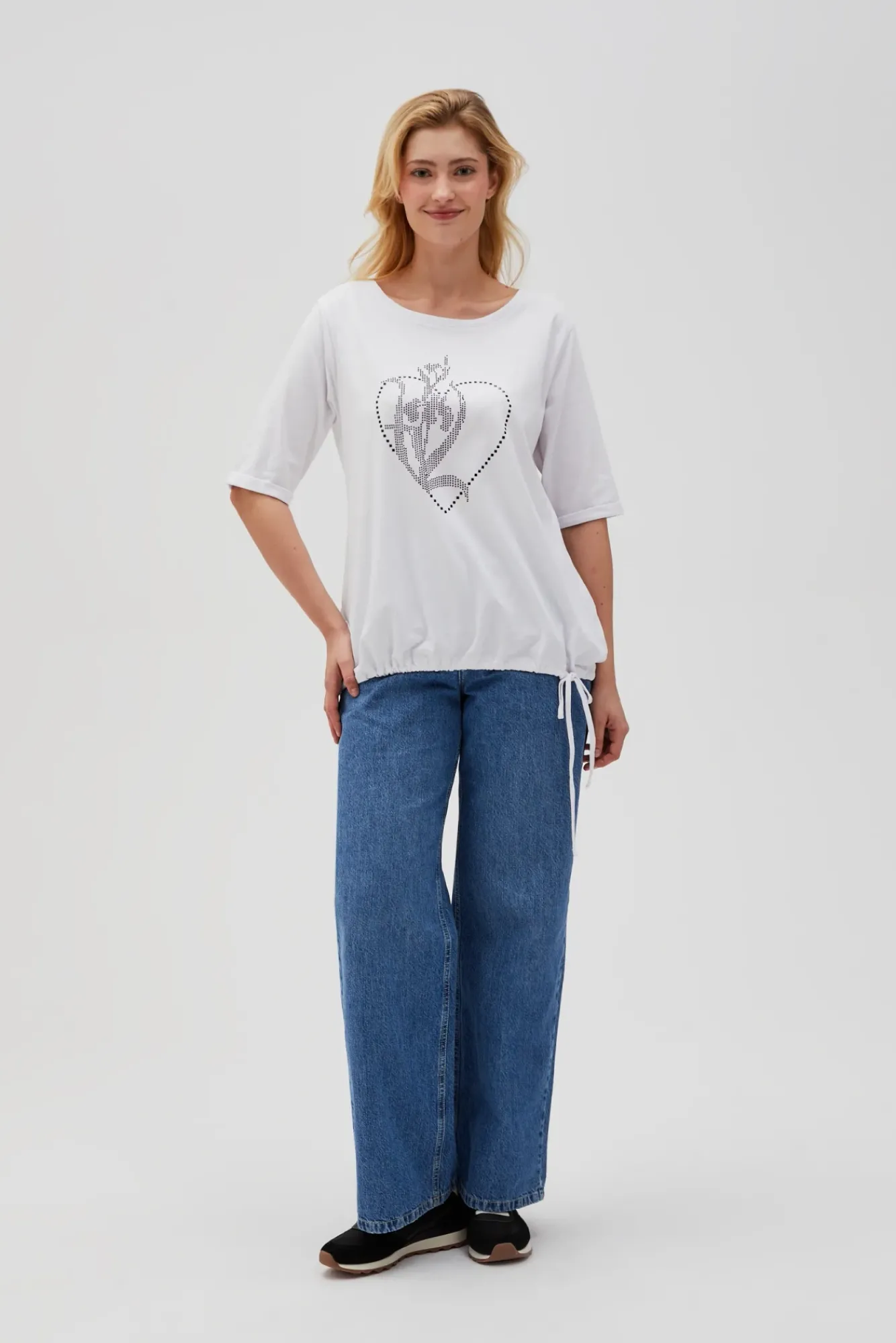 Bluzki Biale|Bluzki Bawełniane>Moodo T-shirt z ozdobną aplikacją biały