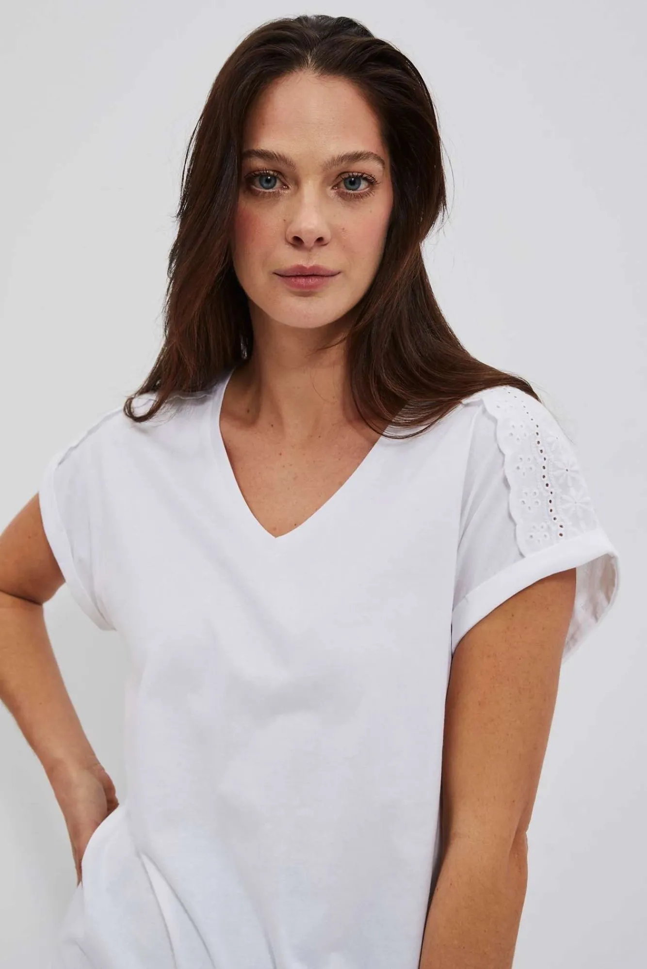 Bluzki Biale|Bluzki Bawełniane>Moodo T-shirt z wiązaniem biały