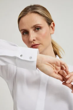 Koszule Damskie Białe|Koszule Casual>Moodo Wiskozowa koszula z kołnierzykiem biała